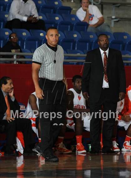 Thumbnail 1 in Washington vs. Douglass (Thanksgiving Hoopfest) photogallery.
