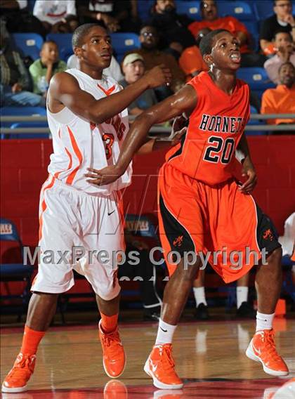 Thumbnail 2 in Washington vs. Douglass (Thanksgiving Hoopfest) photogallery.