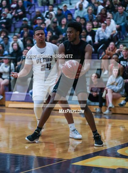 Thumbnail 2 in Wylie vs. Plano (UIL 6A Bi-District Playoff) photogallery.