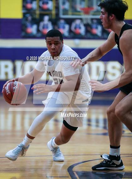 Thumbnail 2 in Wylie vs. Plano (UIL 6A Bi-District Playoff) photogallery.