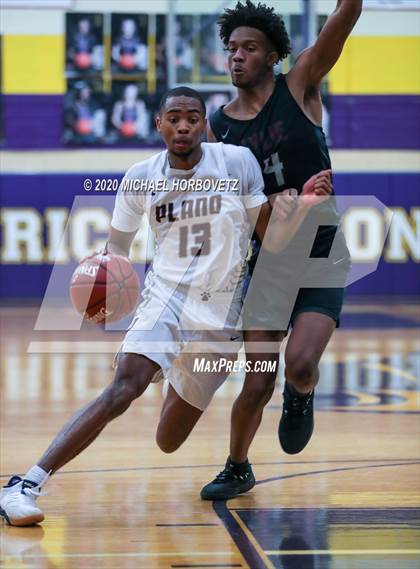 Thumbnail 2 in Wylie vs. Plano (UIL 6A Bi-District Playoff) photogallery.