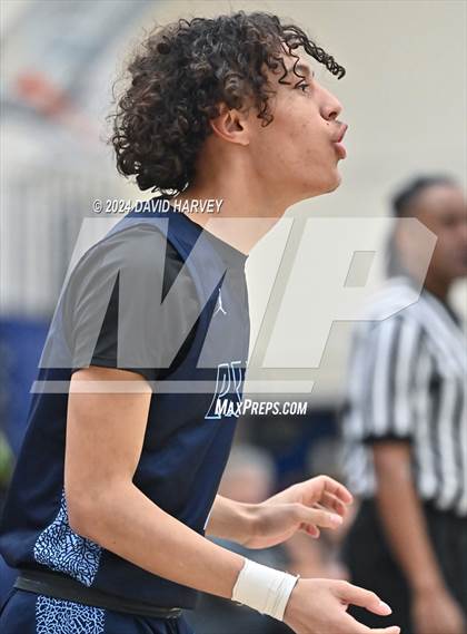 Thumbnail 2 in Vista PEAK Prep vs Kennedy photogallery.