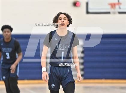 Thumbnail 2 in Vista PEAK Prep vs Kennedy photogallery.