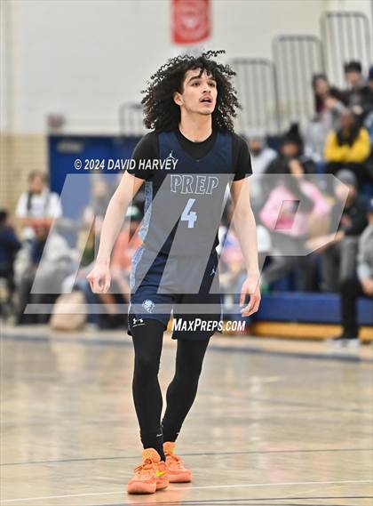 Thumbnail 1 in Vista PEAK Prep vs Kennedy photogallery.