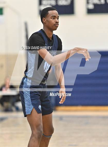 Thumbnail 3 in Vista PEAK Prep vs Kennedy photogallery.