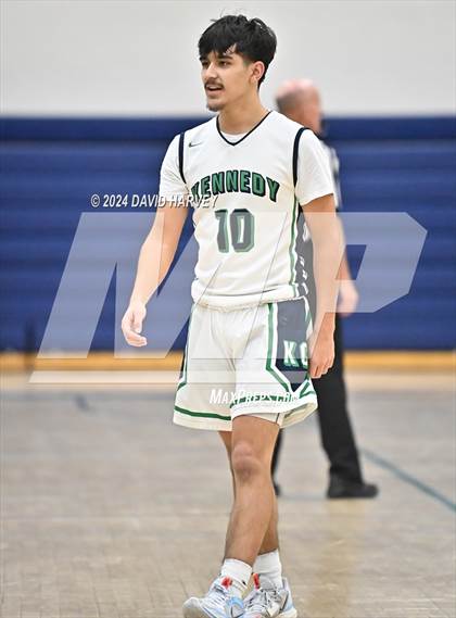 Thumbnail 3 in Vista PEAK Prep vs Kennedy photogallery.