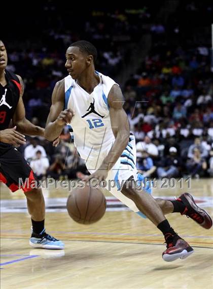 Thumbnail 2 in 2011 Jordan Brand Classic (National Game)  photogallery.
