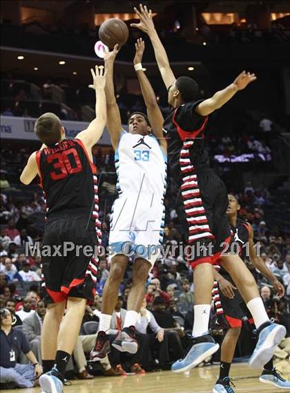Thumbnail 1 in 2011 Jordan Brand Classic (National Game)  photogallery.