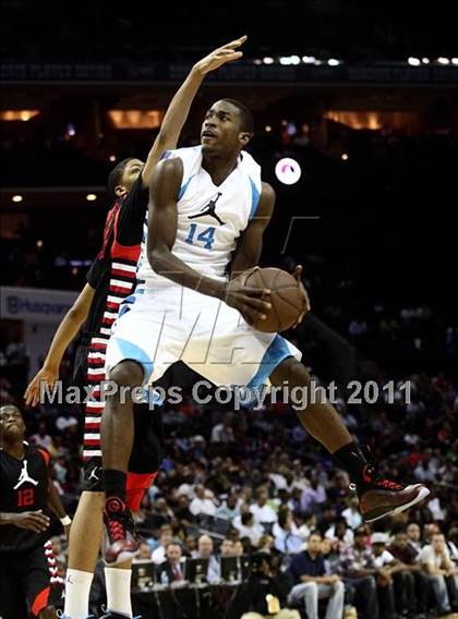 Thumbnail 1 in 2011 Jordan Brand Classic (National Game)  photogallery.