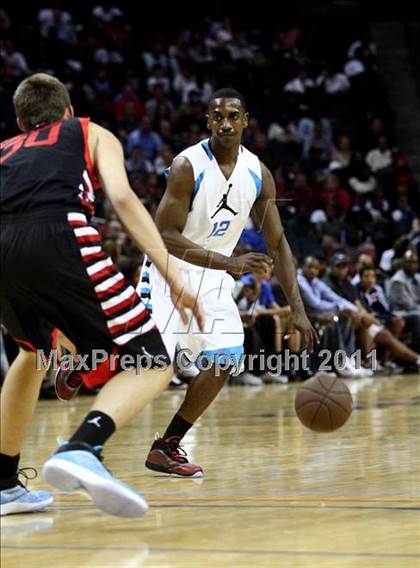 Thumbnail 3 in 2011 Jordan Brand Classic (National Game)  photogallery.