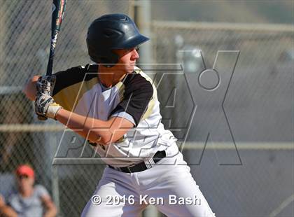 Thumbnail 1 in Oak Park @ Camarillo photogallery.