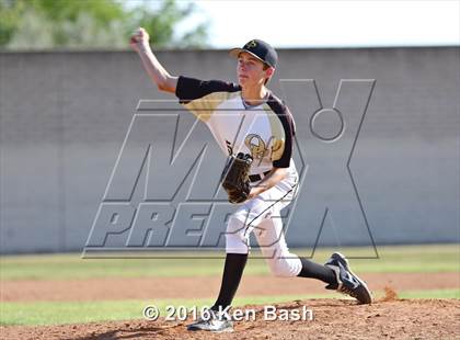 Thumbnail 2 in Oak Park @ Camarillo photogallery.