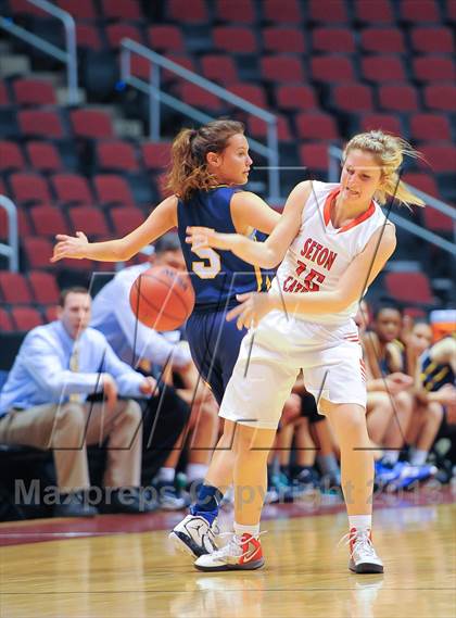 Thumbnail 2 in Flowing Wells @ Seton Catholic (AIA D2 Semifinals) photogallery.