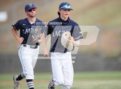 Thumbnail 2 in Del Campo @ Vista del Lago photogallery.