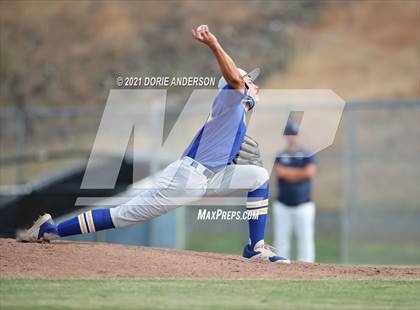Thumbnail 3 in Del Campo @ Vista del Lago photogallery.