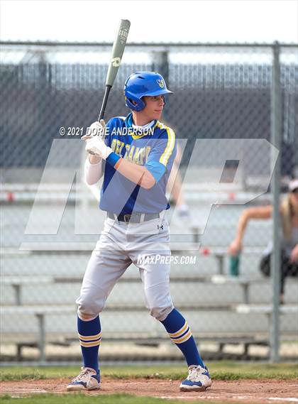Thumbnail 3 in Del Campo @ Vista del Lago photogallery.