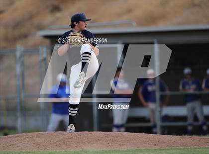 Thumbnail 2 in Del Campo @ Vista del Lago photogallery.
