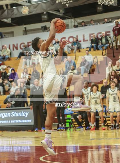 Thumbnail 3 in Gulliver Prep vs. Bishop Hendricken (Spalding Hoophall Classic) photogallery.