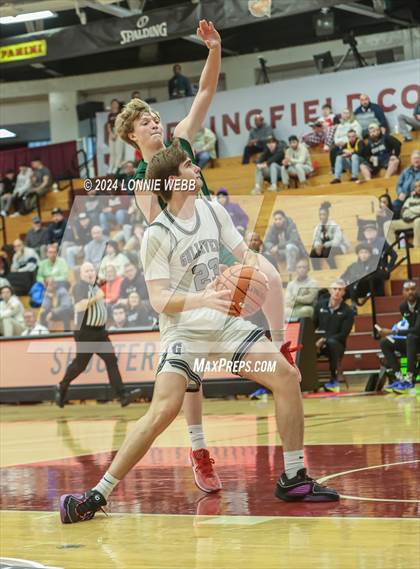 Thumbnail 2 in Gulliver Prep vs. Bishop Hendricken (Spalding Hoophall Classic) photogallery.