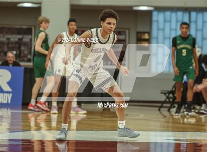 Thumbnail 3 in Gulliver Prep vs. Bishop Hendricken (Spalding Hoophall Classic) photogallery.