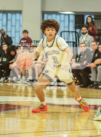 Thumbnail 2 in Gulliver Prep vs. Bishop Hendricken (Spalding Hoophall Classic) photogallery.