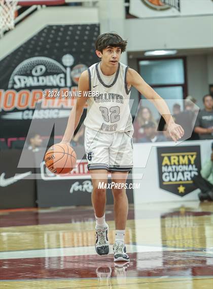 Thumbnail 1 in Gulliver Prep vs. Bishop Hendricken (Spalding Hoophall Classic) photogallery.