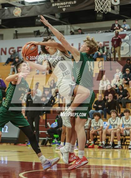 Thumbnail 2 in Gulliver Prep vs. Bishop Hendricken (Spalding Hoophall Classic) photogallery.
