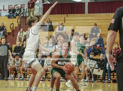 Thumbnail 3 in Gulliver Prep vs. Bishop Hendricken (Spalding Hoophall Classic) photogallery.