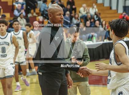 Thumbnail 3 in Gulliver Prep vs. Bishop Hendricken (Spalding Hoophall Classic) photogallery.