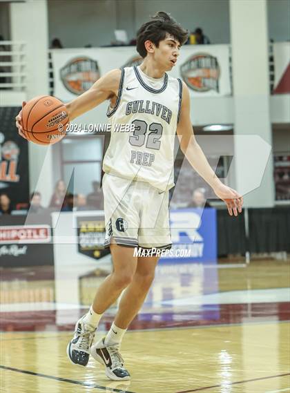 Thumbnail 1 in Gulliver Prep vs. Bishop Hendricken (Spalding Hoophall Classic) photogallery.