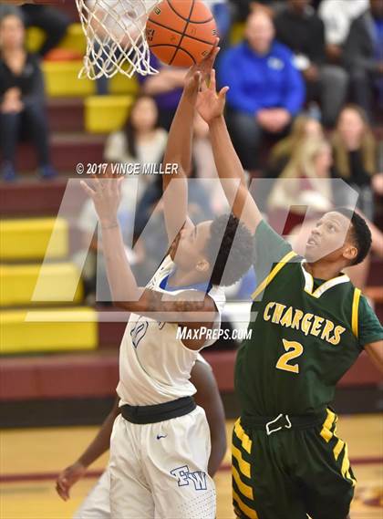 Thumbnail 2 in Federal Way vs Kentridge (WIAA District 3 Playoff) photogallery.