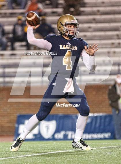 Thumbnail 1 in Farragut vs. Independence (TSSAA Division I Class 5A Final) photogallery.