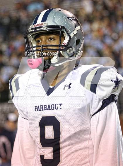 Thumbnail 3 in Farragut vs. Independence (TSSAA Division I Class 5A Final) photogallery.