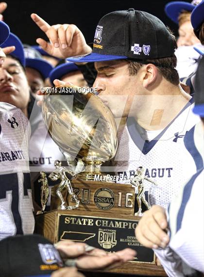 Thumbnail 1 in Farragut vs. Independence (TSSAA Division I Class 5A Final) photogallery.