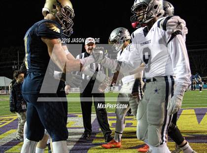 Thumbnail 1 in Farragut vs. Independence (TSSAA Division I Class 5A Final) photogallery.