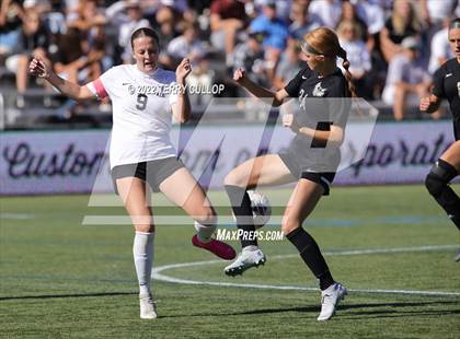 Thumbnail 1 in Farmington vs. Davis (UHSAA 6A Final) photogallery.