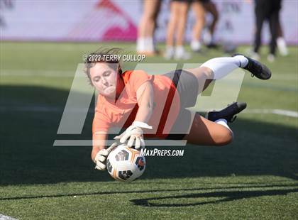 Thumbnail 2 in Farmington vs. Davis (UHSAA 6A Final) photogallery.