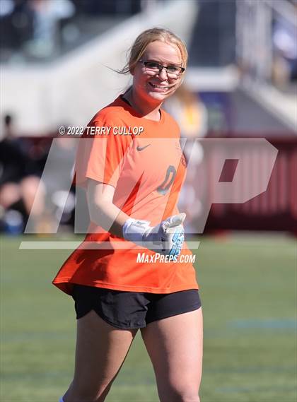 Thumbnail 3 in Farmington vs. Davis (UHSAA 6A Final) photogallery.