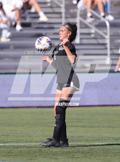 Thumbnail 1 in Farmington vs. Davis (UHSAA 6A Final) photogallery.