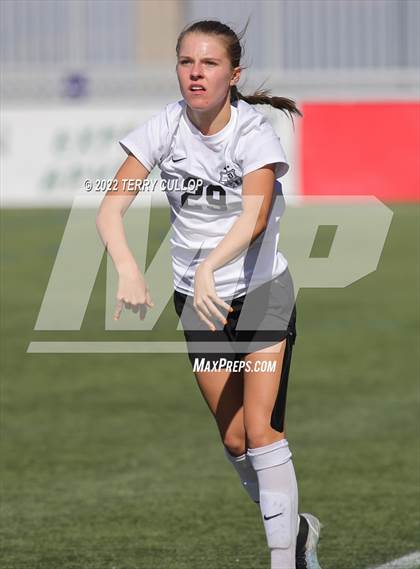 Thumbnail 1 in Farmington vs. Davis (UHSAA 6A Final) photogallery.