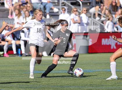 Thumbnail 3 in Farmington vs. Davis (UHSAA 6A Final) photogallery.