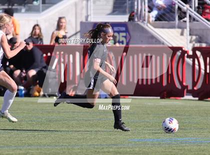 Thumbnail 2 in Farmington vs. Davis (UHSAA 6A Final) photogallery.