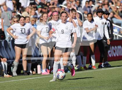 Thumbnail 3 in Farmington vs. Davis (UHSAA 6A Final) photogallery.