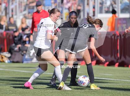 Thumbnail 3 in Farmington vs. Davis (UHSAA 6A Final) photogallery.