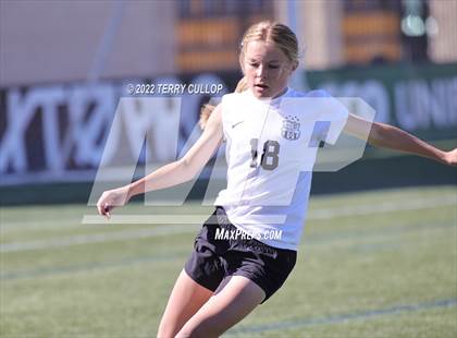 Thumbnail 3 in Farmington vs. Davis (UHSAA 6A Final) photogallery.