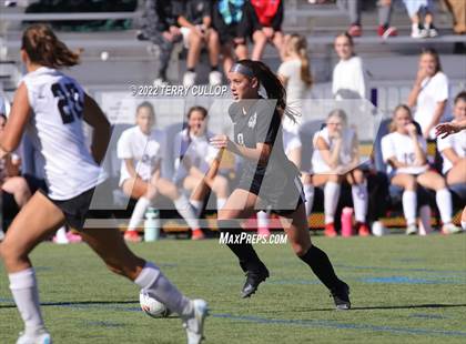 Thumbnail 3 in Farmington vs. Davis (UHSAA 6A Final) photogallery.