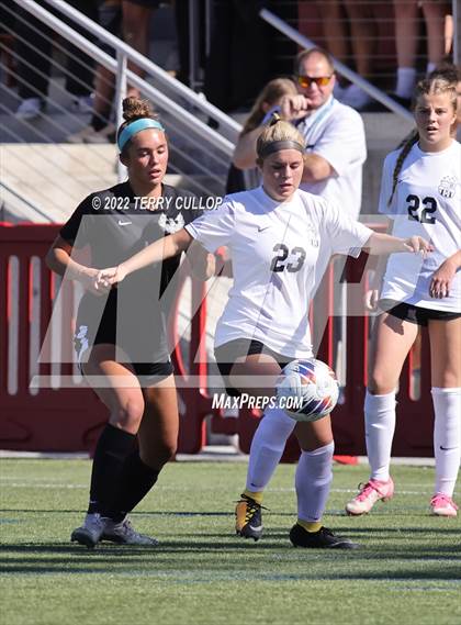 Thumbnail 3 in Farmington vs. Davis (UHSAA 6A Final) photogallery.