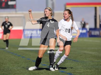 Thumbnail 3 in Farmington vs. Davis (UHSAA 6A Final) photogallery.