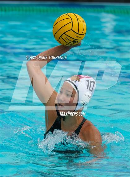 Thumbnail 1 in Newport Harbor vs Oaks Christian (Bill Barnett Holiday Cup) photogallery.