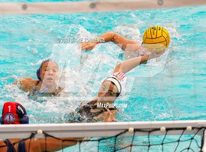 Thumbnail 1 in Newport Harbor vs Oaks Christian (Bill Barnett Holiday Cup) photogallery.